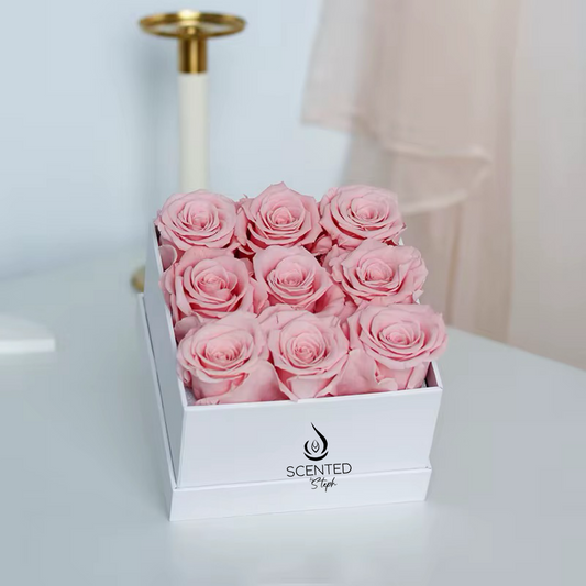 FOREVER ROSES BOUQUET (Square Gift Box)