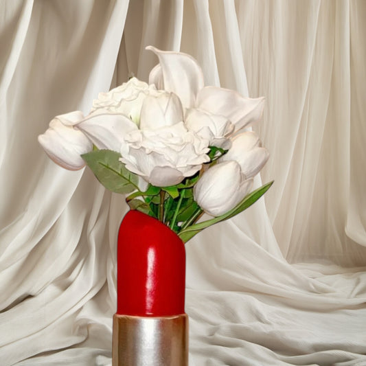 LIPSTICK RESIN VASE (SMALL)